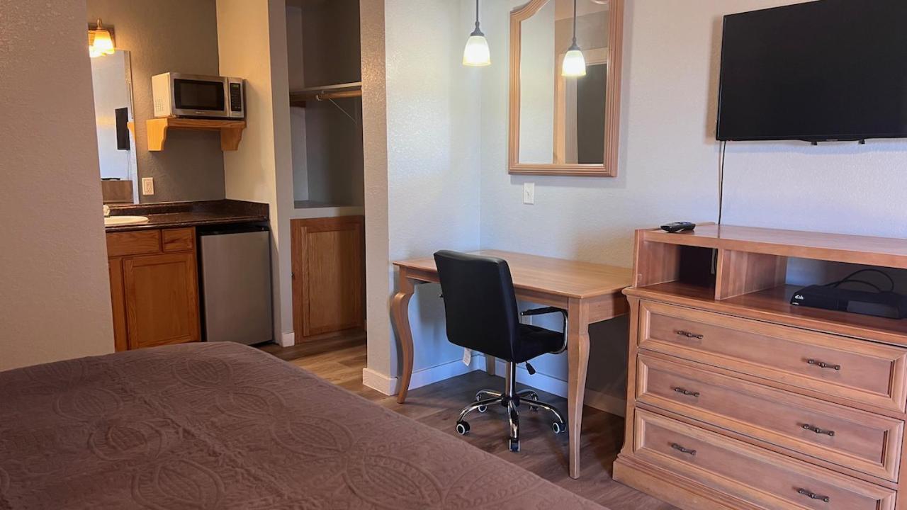 Texas Lodge Kenedy Ngoại thất bức ảnh