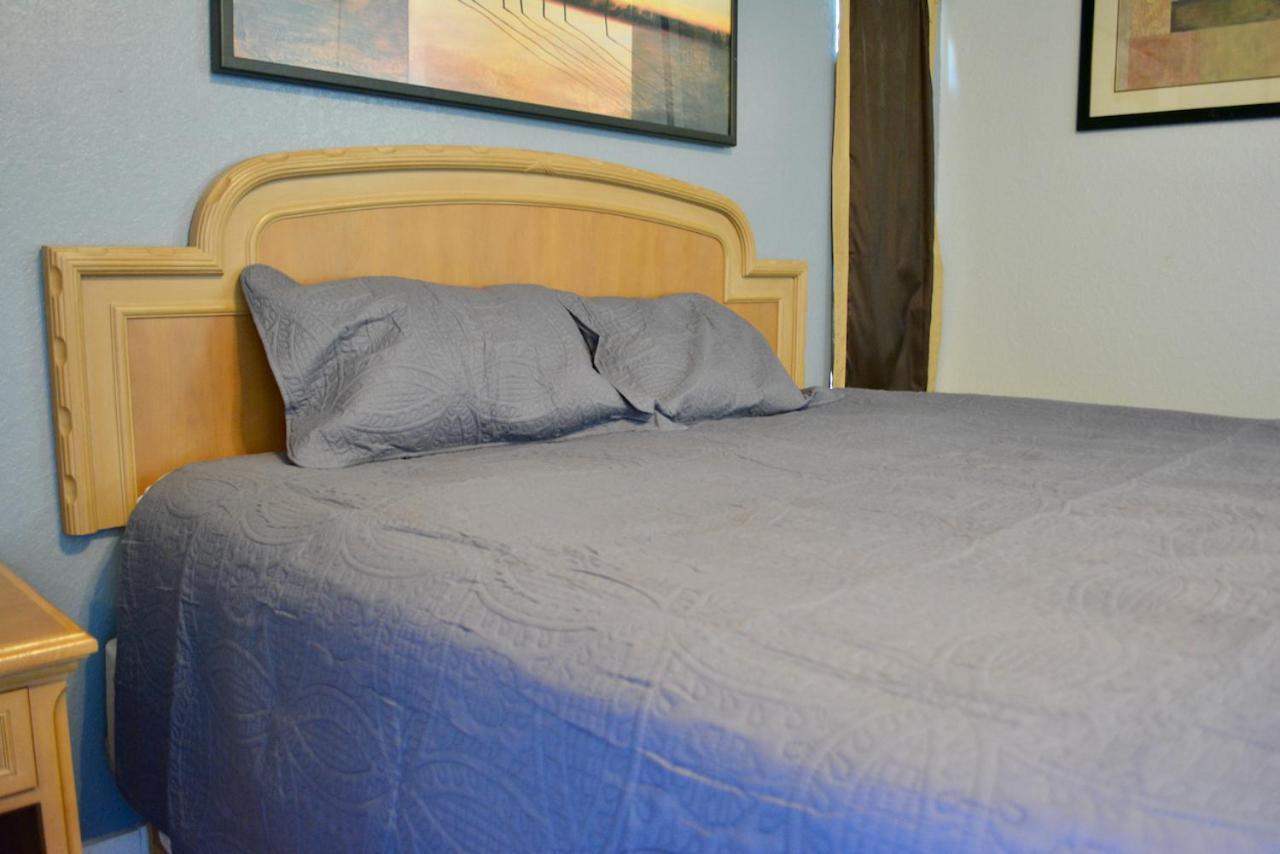 Texas Lodge Kenedy Ngoại thất bức ảnh